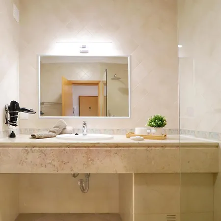 Baleeira Sol Apartment